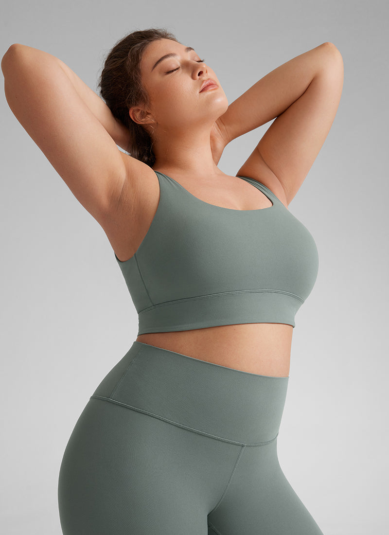CRZ YOGA Women's Yoga Low Support Butterluxe Sport Bra U Back Longline Grey Sage @model_info:Victoria