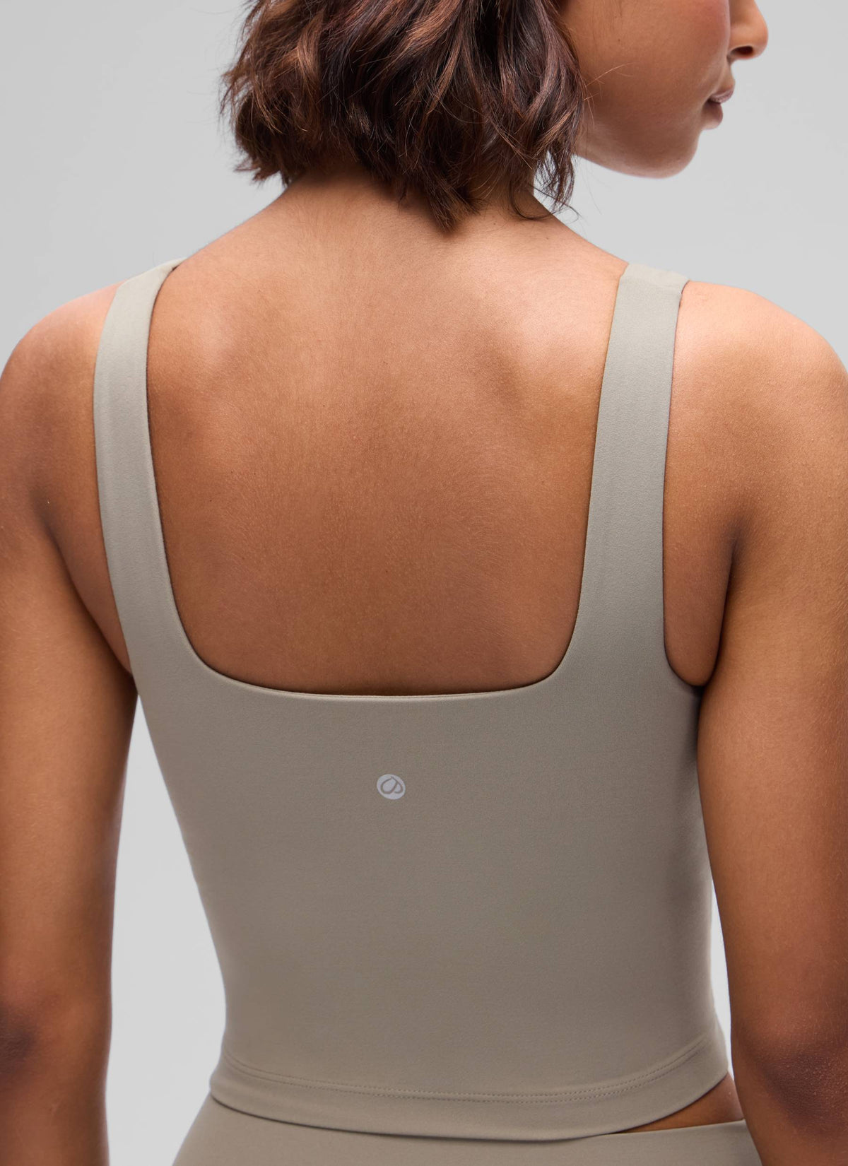 CRZ YOGA Women's Yoga Low Impact Butterluxe Longline Bra Square Neck Warm Ash Grey @model_info:Tati