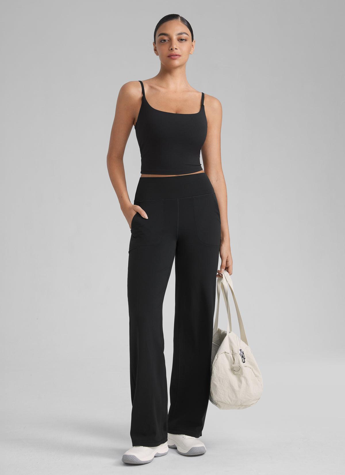 CRZ YOGA Womens Butterlift Scoop Neck U Back Yoga Longline Sports Bra Black @model_info:Anano