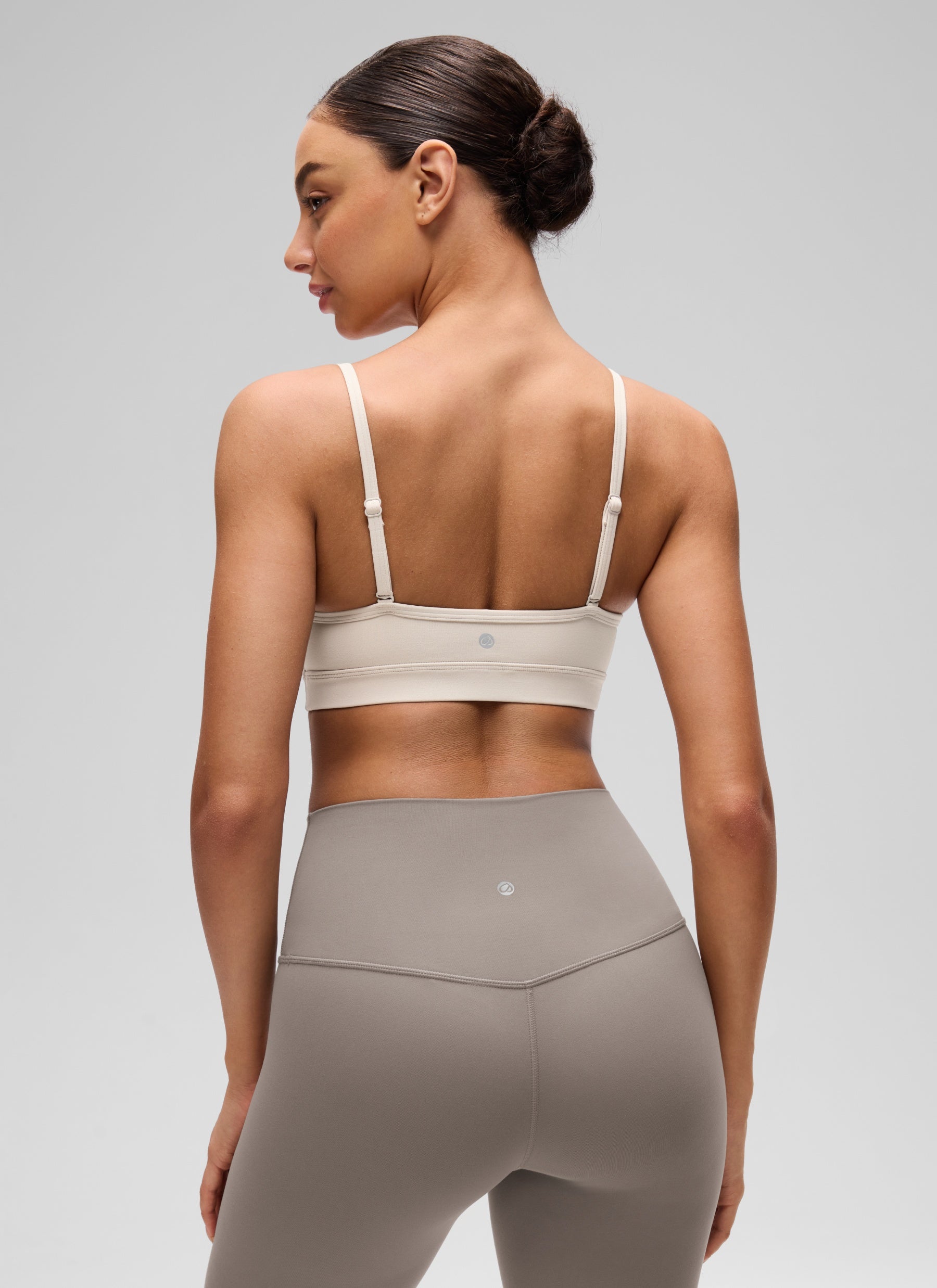 CRZ YOGA Butterluxe Womens V Neck Camisole Yoga Padded Sports Bra Mojave Tan