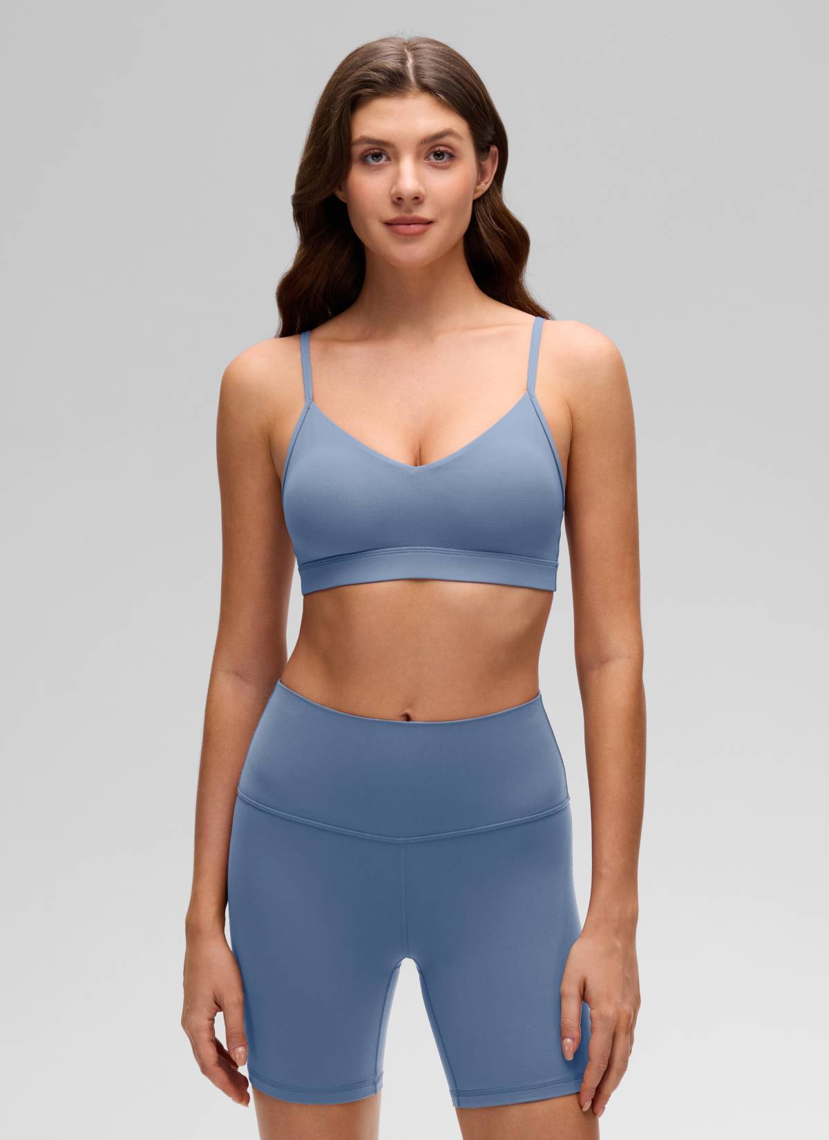 CRZ YOGA Butterluxe Womens V Neck Camisole Yoga Padded Sports Bra Washed Denim @model_info:Gelya
