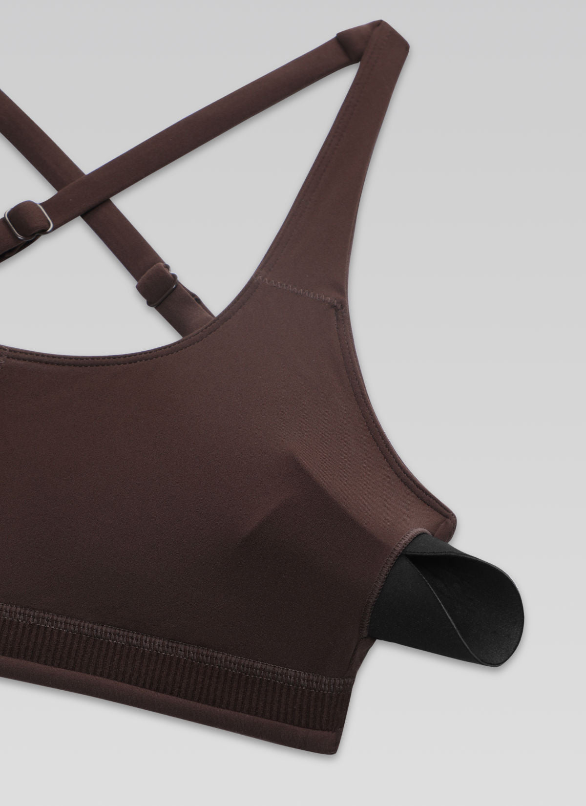 CRZ YOGA Women's Butterlift Workout Cross Back Built in Bra Sports Bra Hot Fudge Brown @model_info:DETAIL