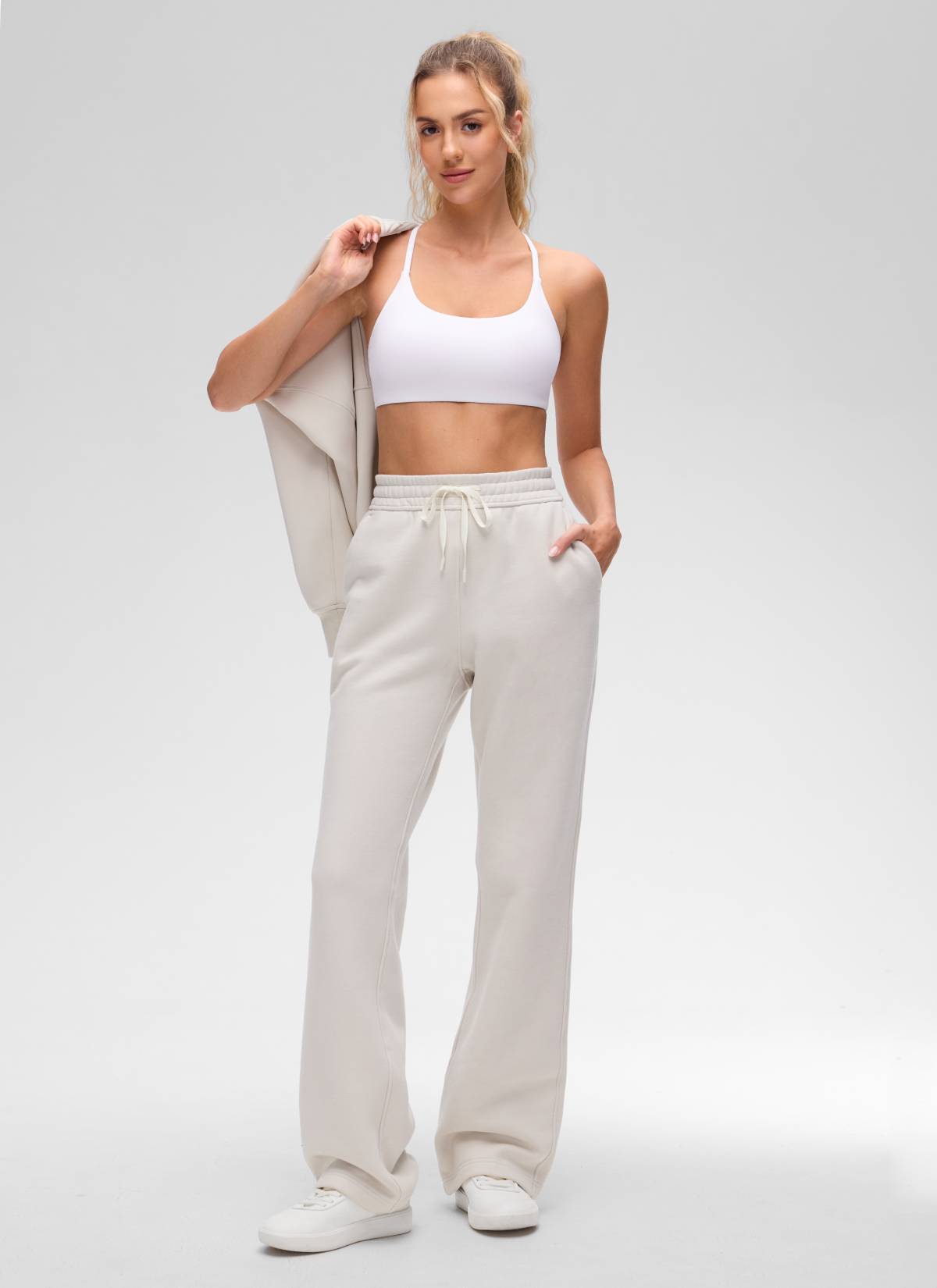 CRZ YOGA Women's Butterluxe Yoga Scoop Neck Twist Cross Back Sport Bra White @model_info:Anna