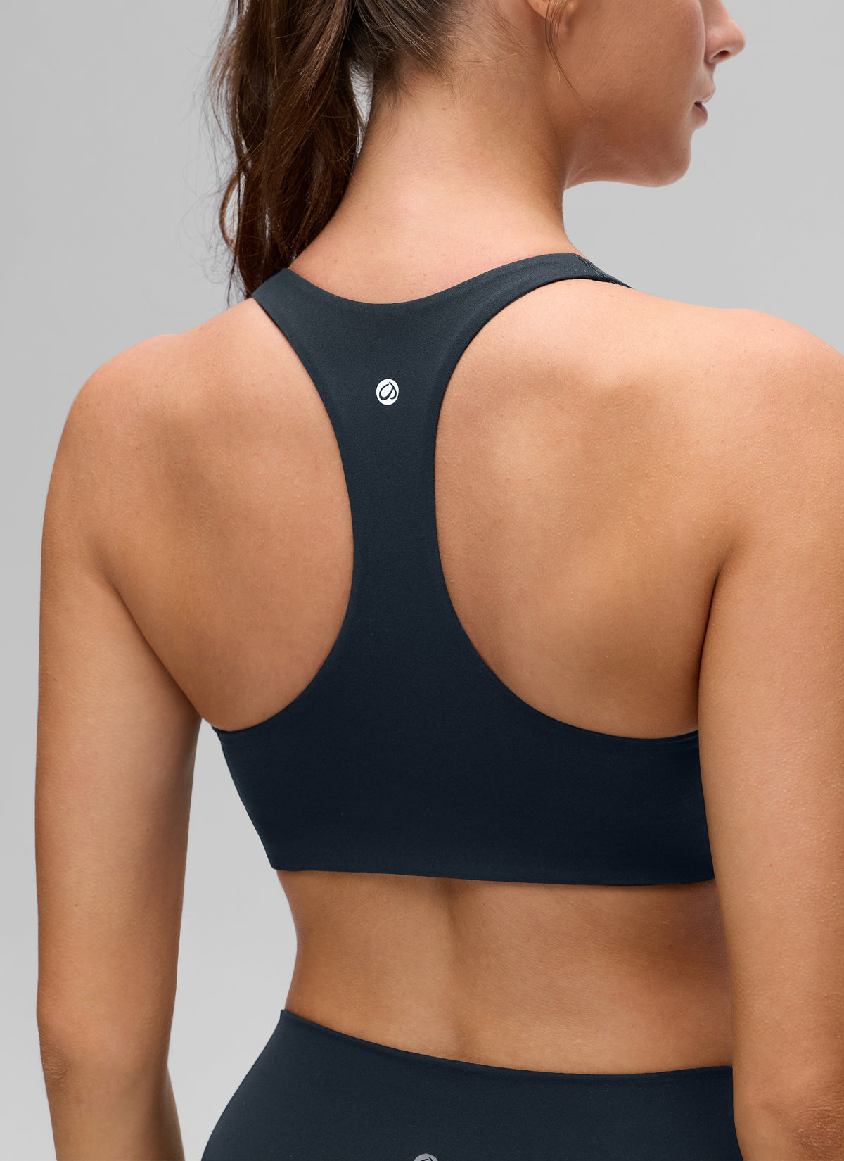 CRZ YOGA Women's Butterluxe Yoga V Neck RacerBack Build in Sports Bra True Navy @model_info:Gelya