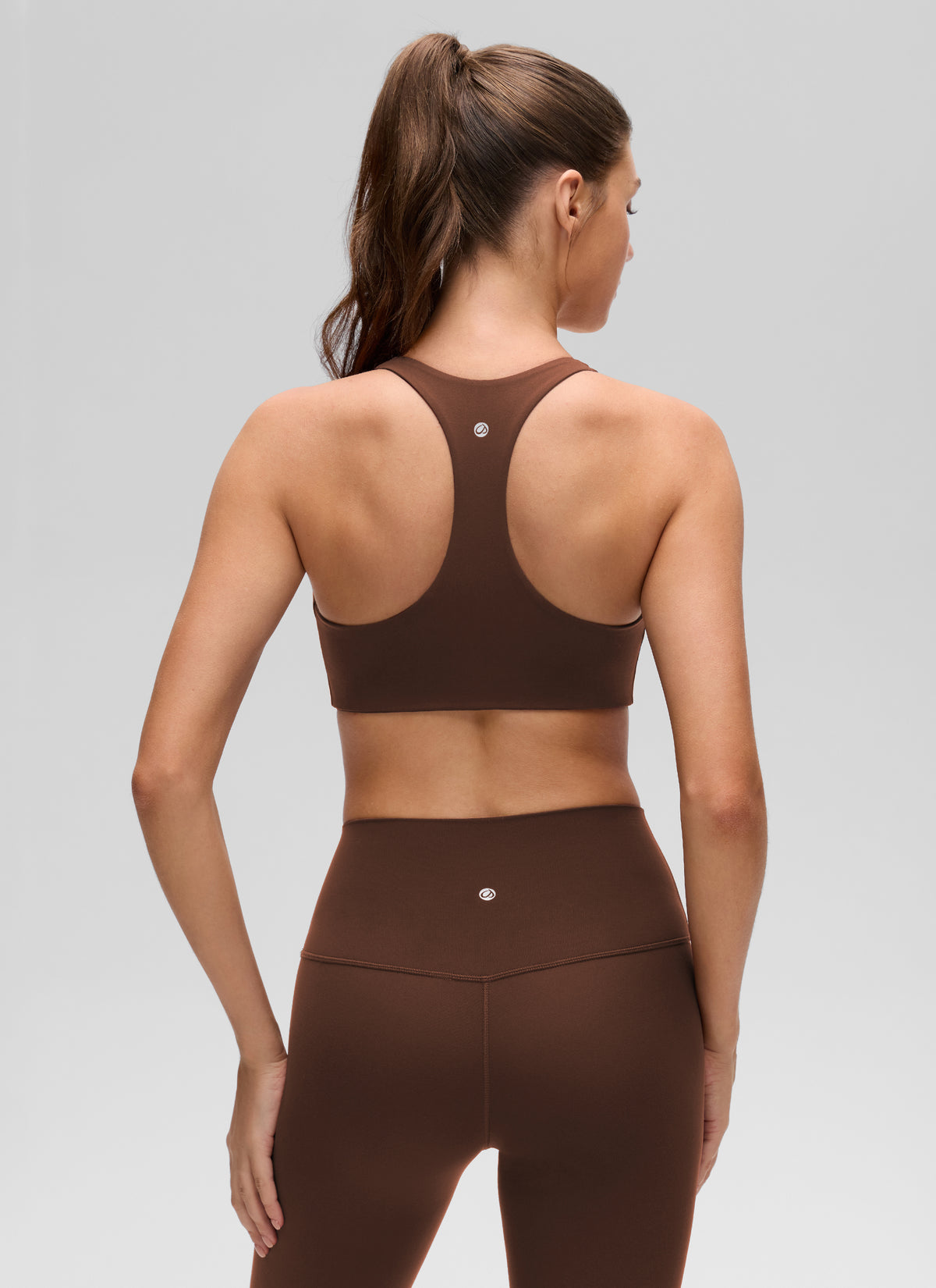 CRZ YOGA Women's Butterluxe Yoga V Neck RacerBack Build in Sports Bra Lava Brown @model_info:Gelya