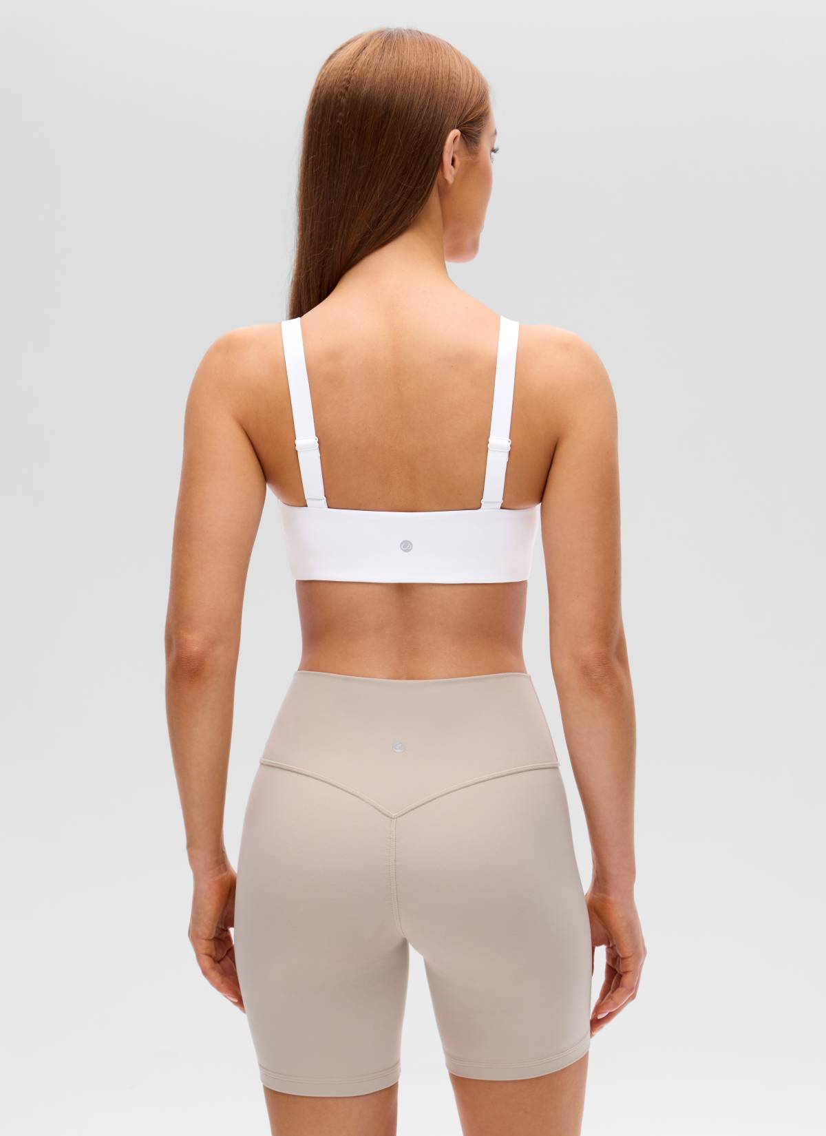 CRZ YOGA Women's Butterluxe Yoga U Neck Square Back Sports Bra White @model_info:Lary