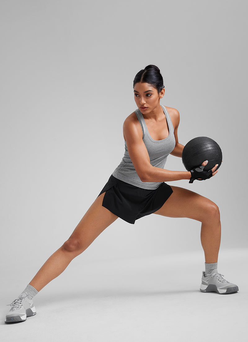 CRZ YOGA Women's Yoga Slim Fit Seamless Tank Crew Neck Racerback Slate Grey Marl @model_info:Amanda