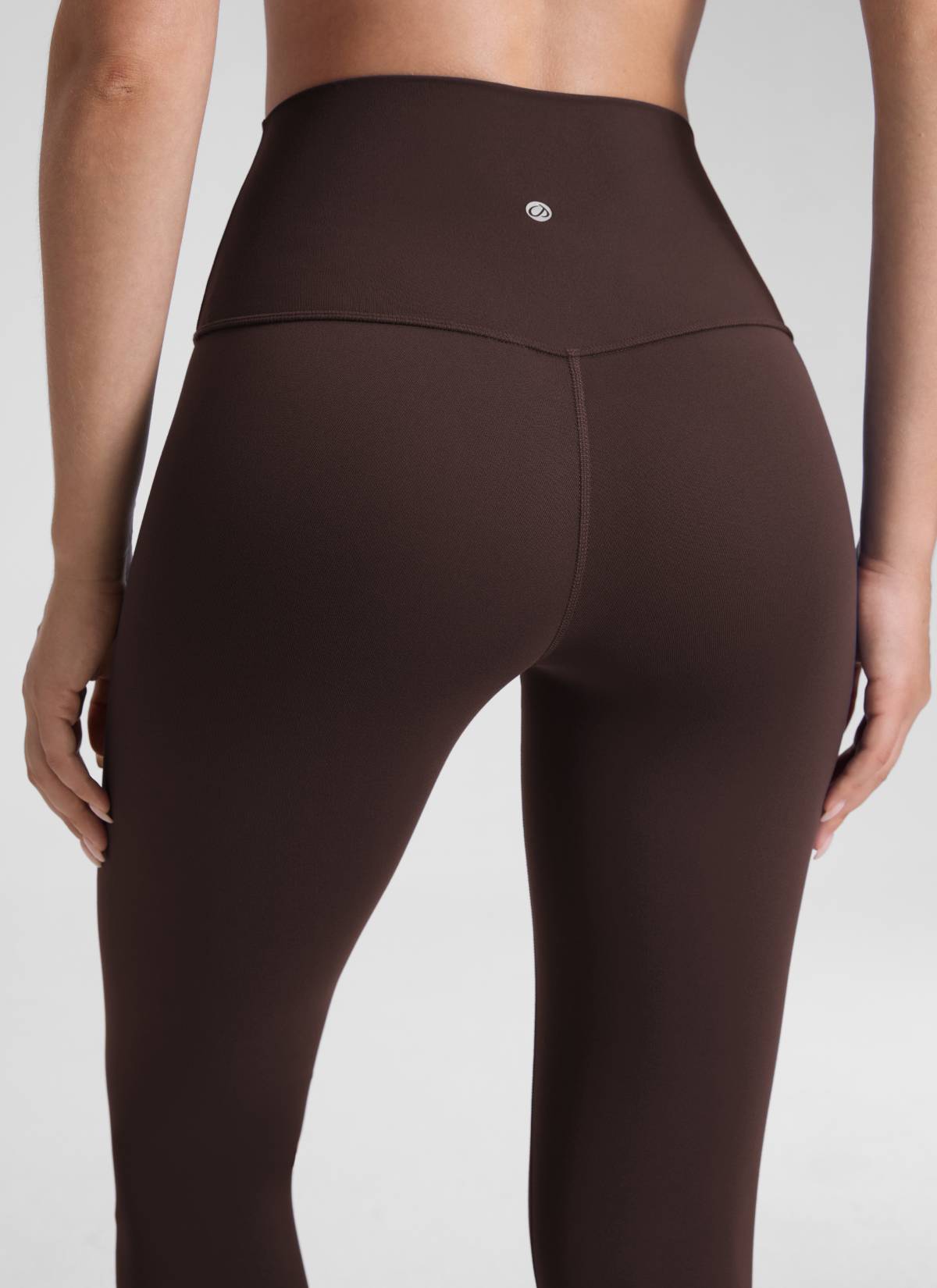 CRZ YOGA Women's Yoga Lounge High Rise Butterluxe Yoga Leggings 28'' Hot Fudge Brown @model_info:Malisa