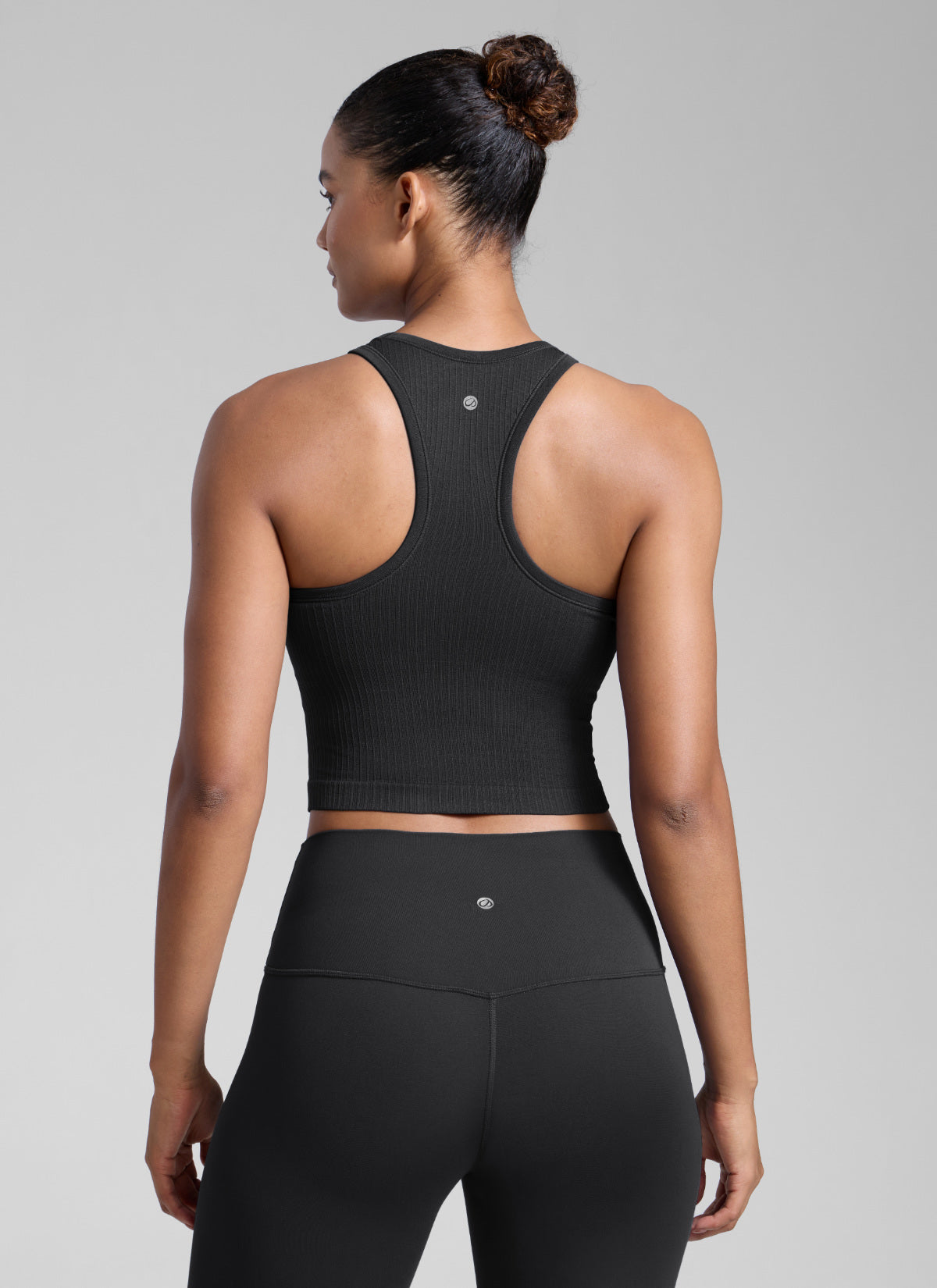 CRZ YOGA Women's Yoga Slim Fit Tops Seamless Longline Tank High Neck Black @model_info:Barbara