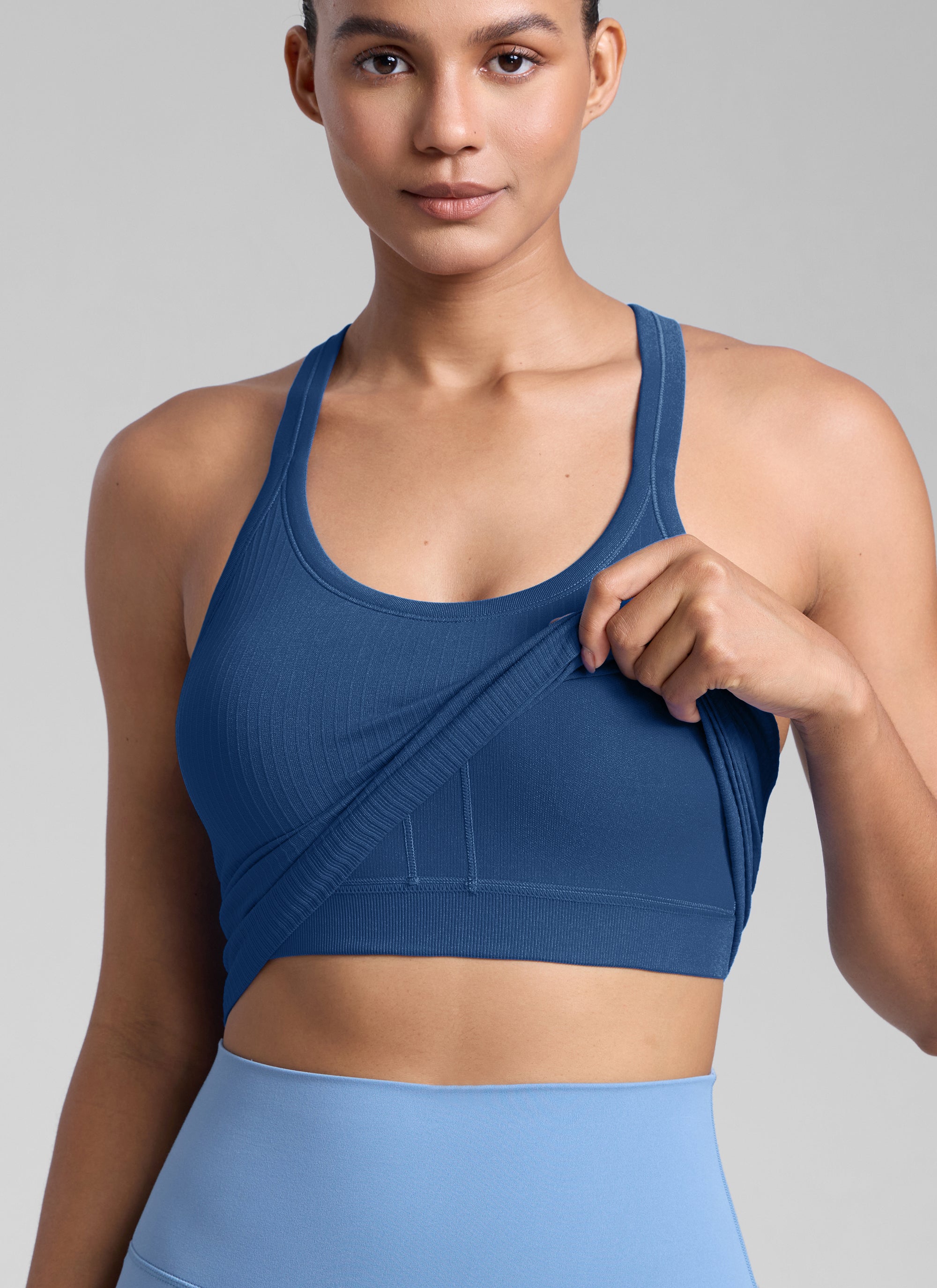 CRZ YOGA Women's Yoga Slim Fit Seamless Tank Crew Neck Waist Length French Navy @model_info:Barbara