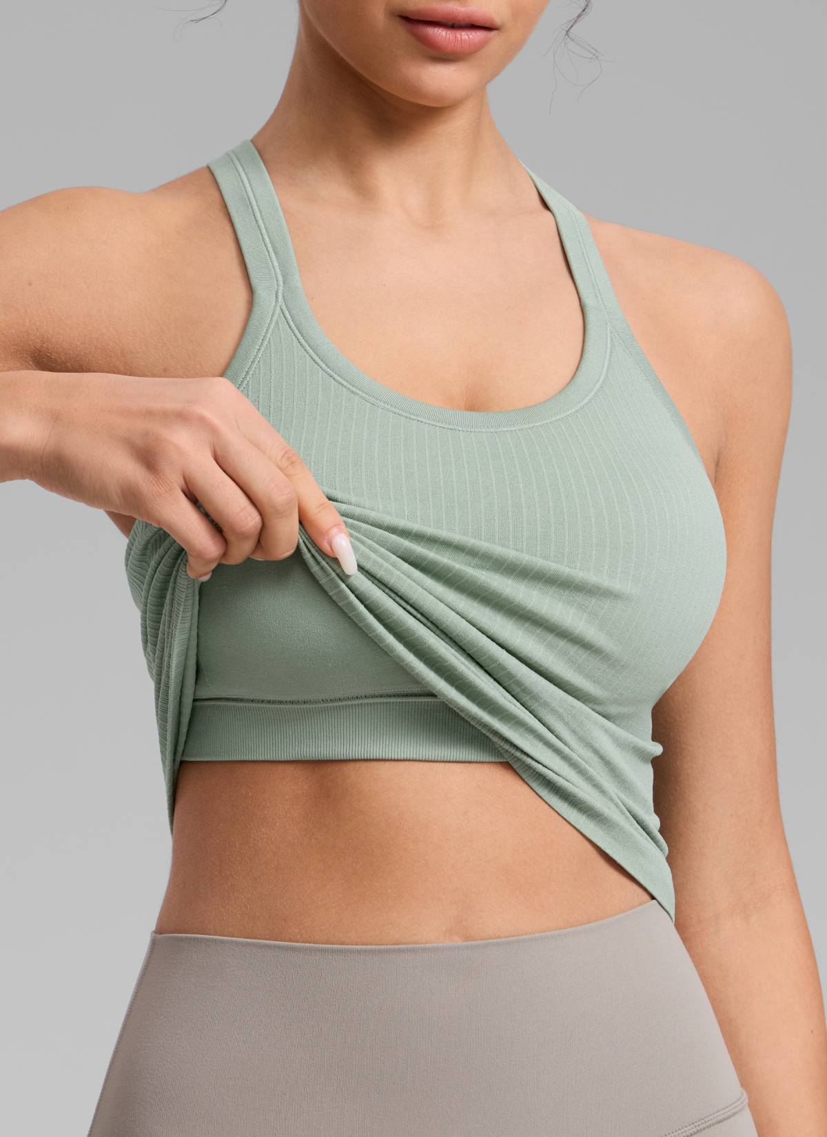 CRZ YOGA Women's Yoga Slim Fit Seamless Tank Crew Neck Waist Length Green Palm Court @model_info:Anano