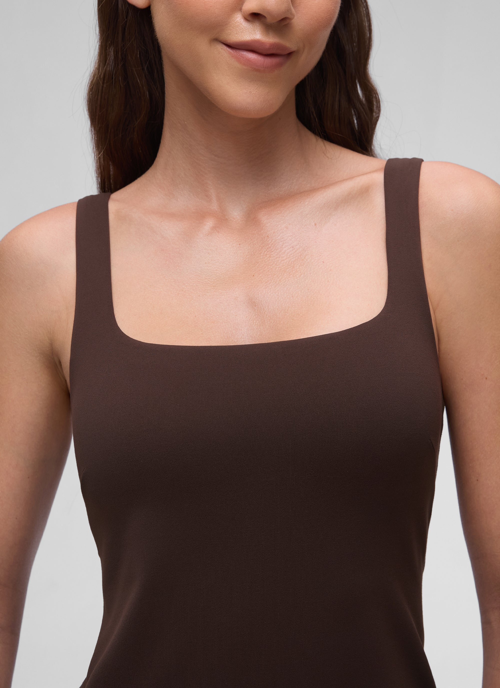 CRZ YOGA Women Butterluxe Square Neck Shelf Bra Tennis Dresses A line Hot Fudge Brown @model_info:Malisa