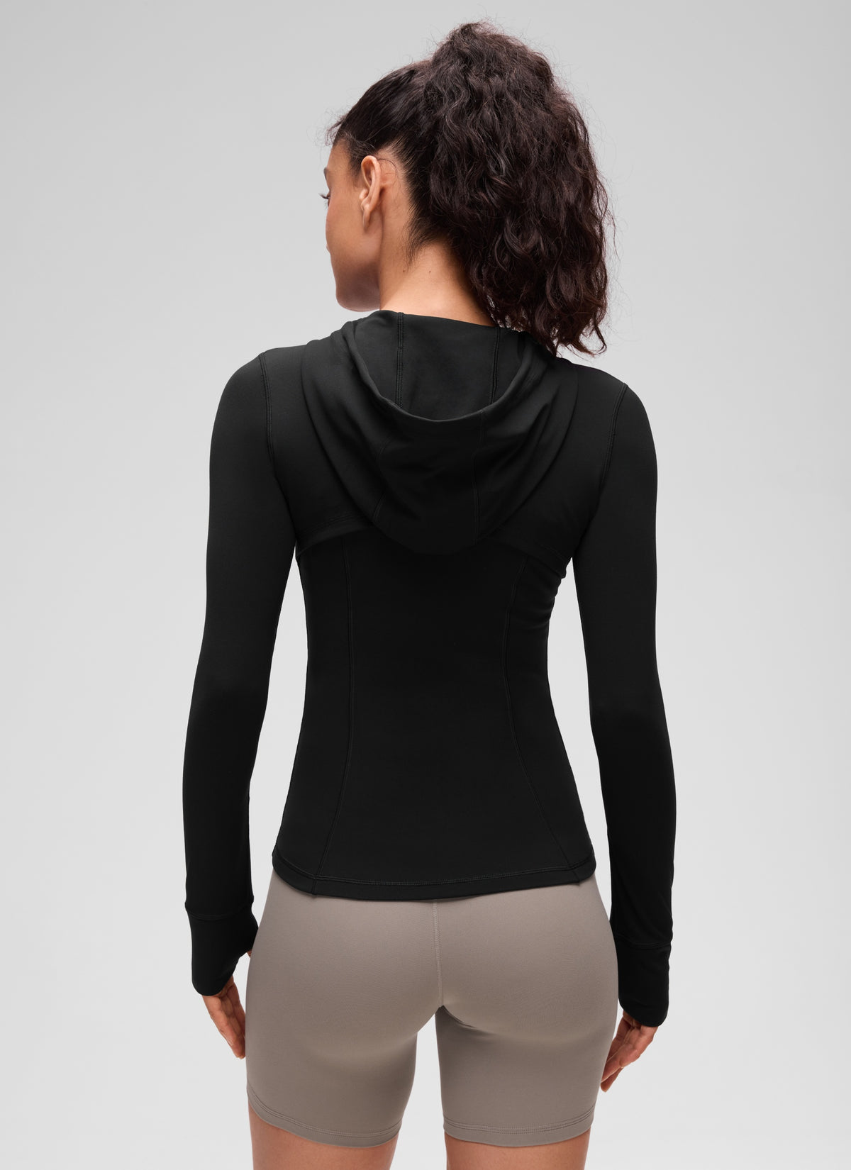 CRZ YOGA Women's Butterluxe Slim Fit Pocket Outerwear Full Zip Hoodies Black @model_info:Larissa