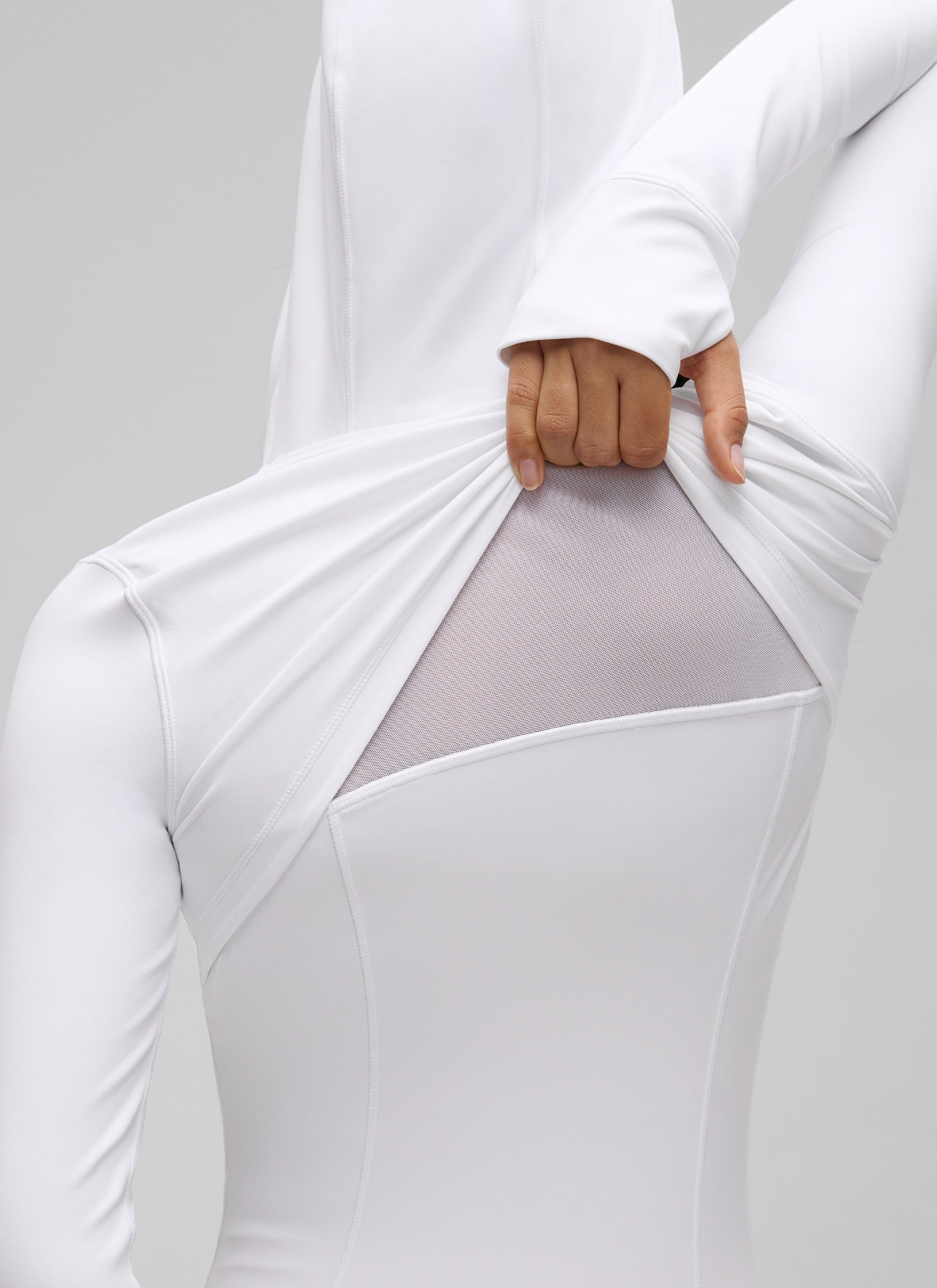 CRZ YOGA Women's Butterluxe Slim Fit Pocket Outerwear Full Zip Hoodies White @model_info:Liss