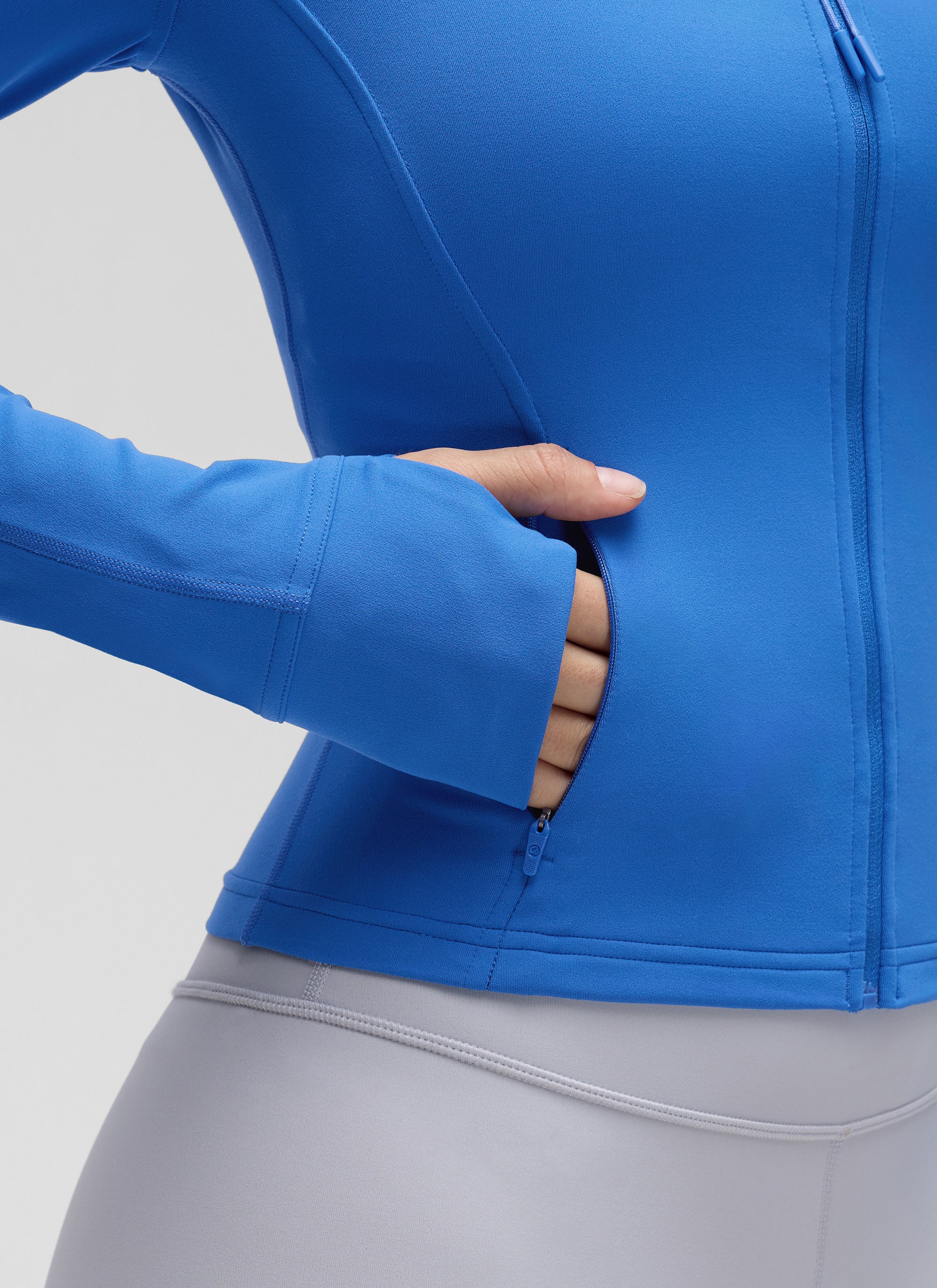 CRZ YOGA Women's Butterluxe Cropped Pocket Outerwear Full Zip Jackets Sparkle Blue @model_info:J