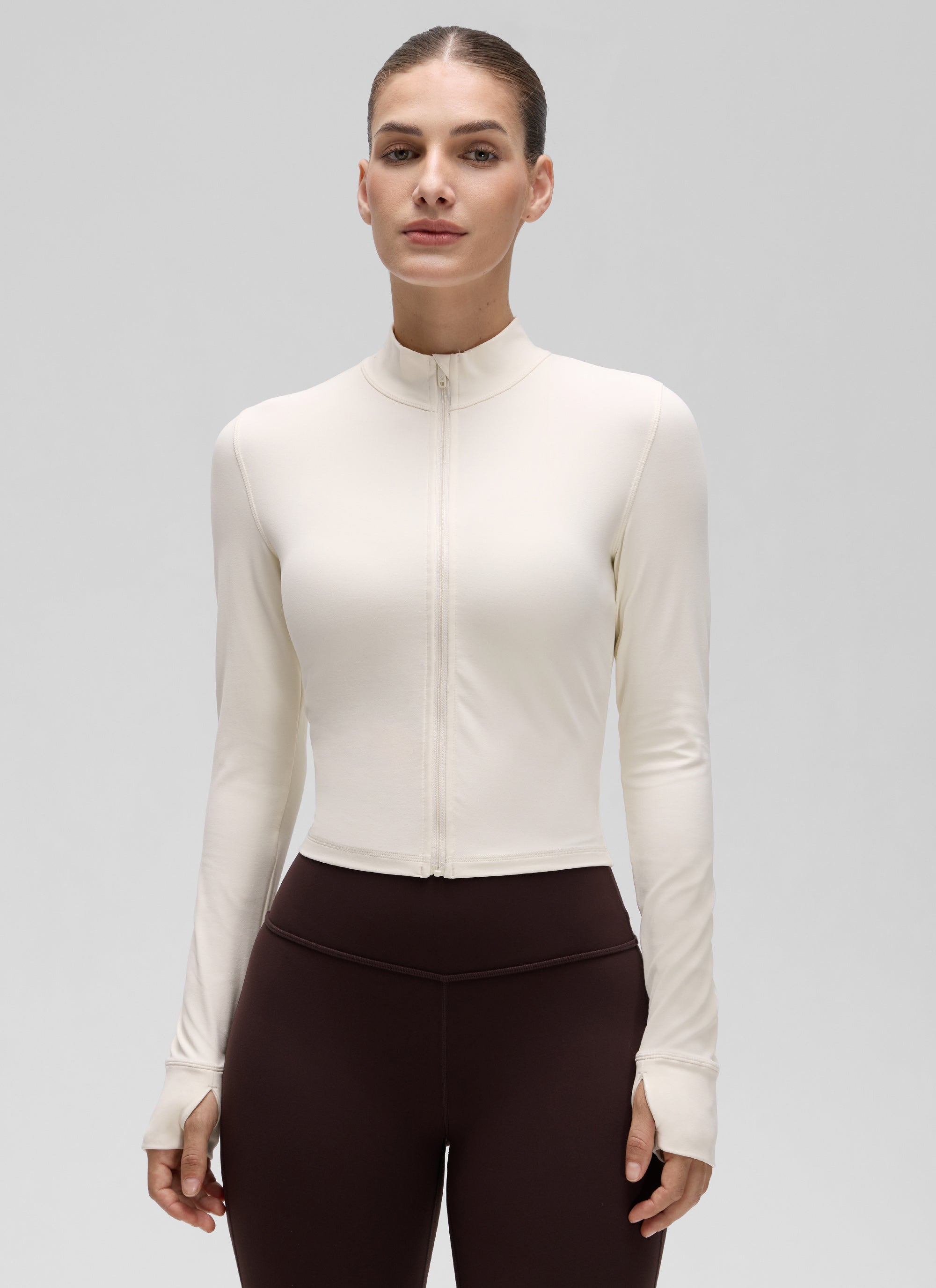 CRZ YOGA Women's Butterluxe Cropped Outerwear Full Zip Jackets White Apricot @model_info:J